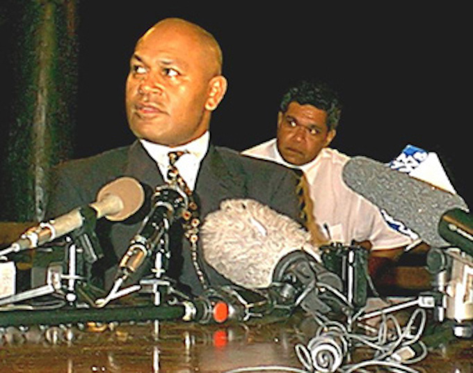 2000 Fiji coup leader George Speight and media minder Jo Nata being questioned by the media