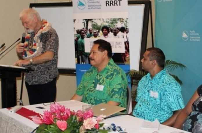 Professor David Robie with Tongan publisher Kalafi Moala and Fiji's Stanley Simpson