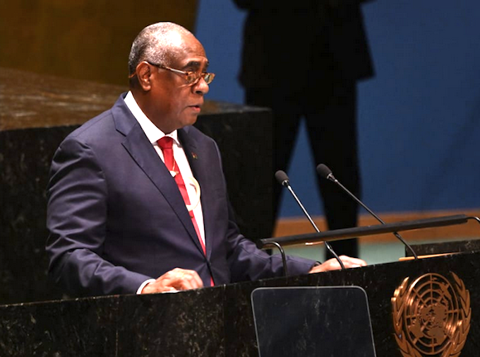 Vanuatu's Prime Minister Ishmael Kalsakau speaks before the 