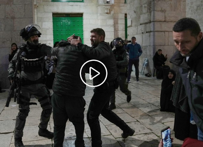 Israeli police attack worshippers inside Al-Aqsa Mosque