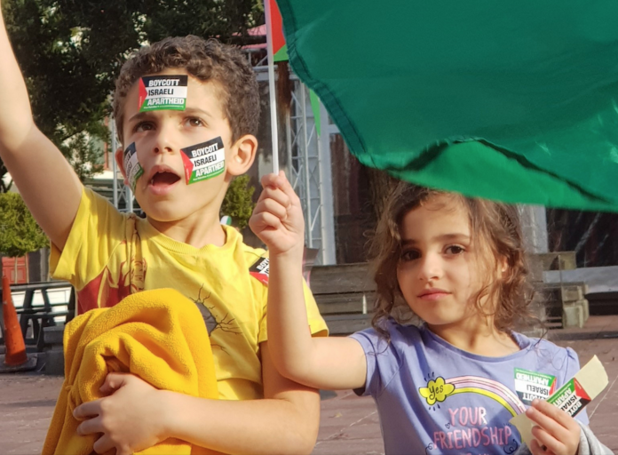 Palestinian-Kiwi children at the Nakba Day rally in Auckland 2023