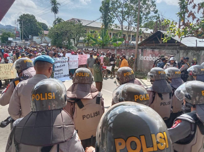 A protest against the division of Papua Province and the establishment of a New Autonomous Region in Jayapura