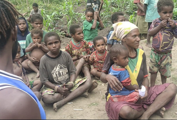 Nduga children living in refugee camps in Muliama District