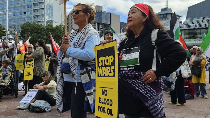 PSNA's Del Abcede and other protesters in Aotea Square 